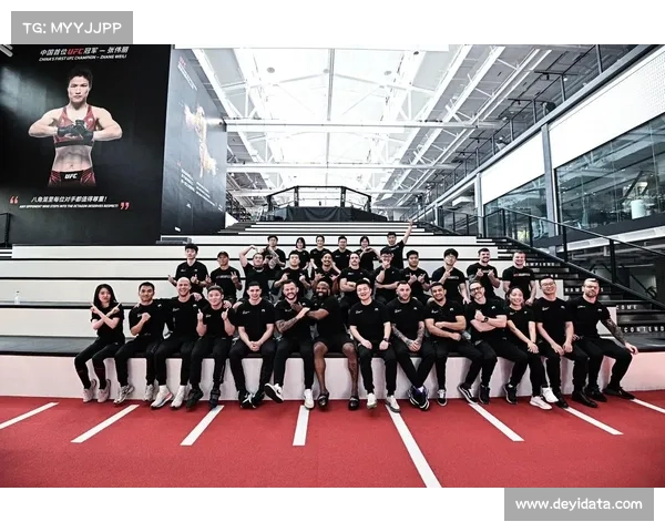 从格斗赛事到主流体育娱乐：UFC转型路径分析，借鉴F1通过流媒体实现复兴的成功经验